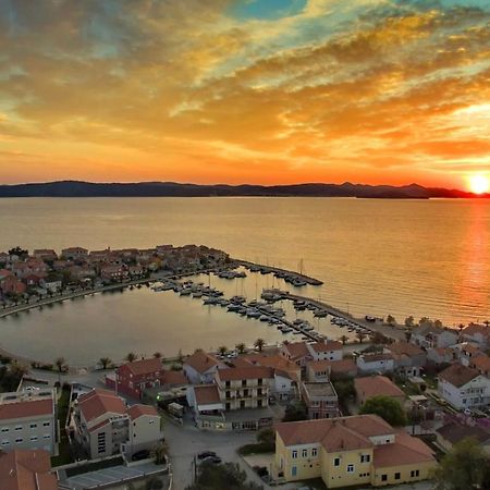 Apartments With A Parking Space Bibinje, Zadar - 14436 Exterior photo